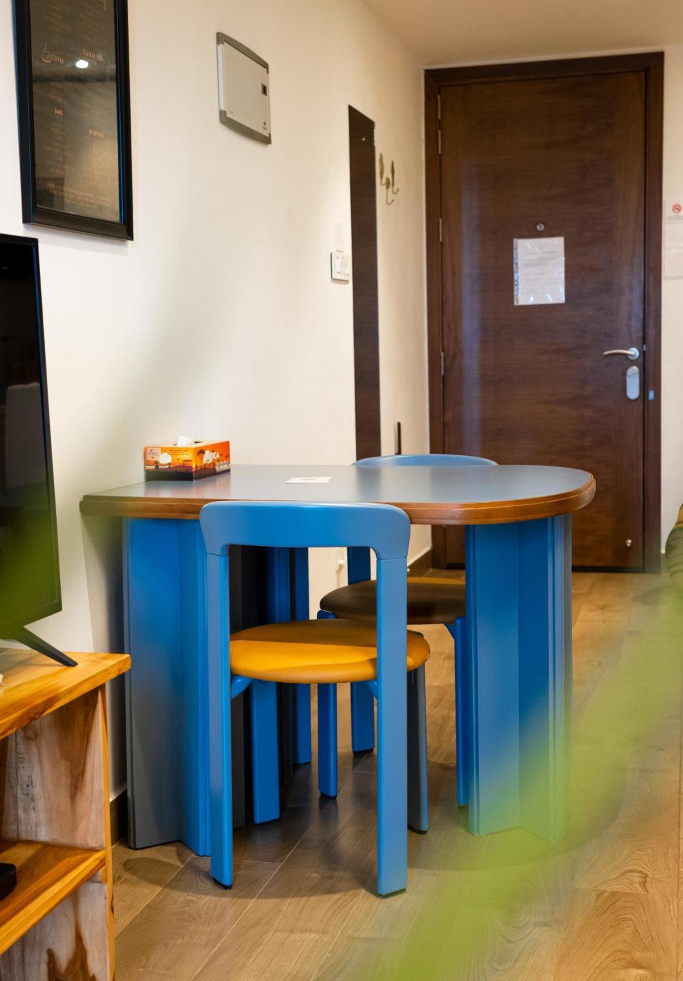 Solea 1 Bedroom Apartment - Central, Comfortable, Cozy, Balcony, Pool, Gym Accra Ngoại thất bức ảnh